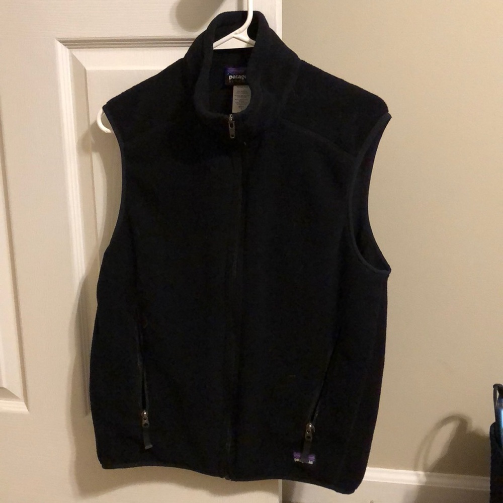 Patagonia men’s vest. Size S.
